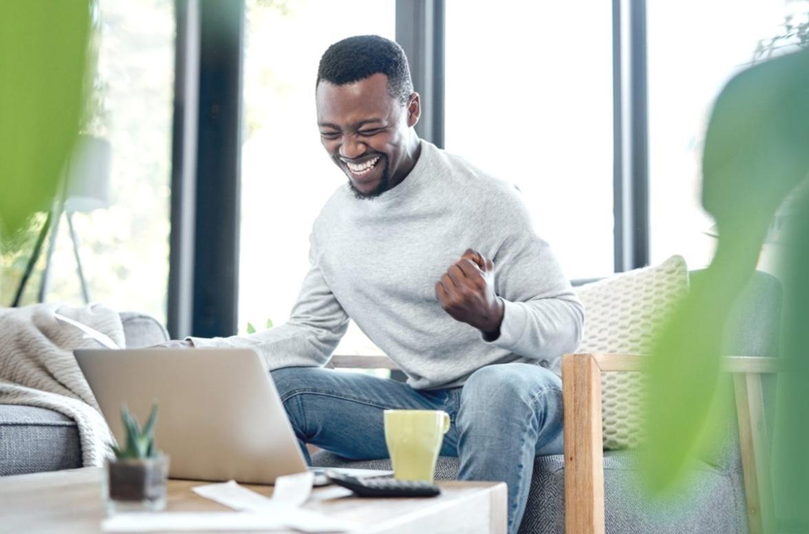 Mentor and participant during a structured business webinar